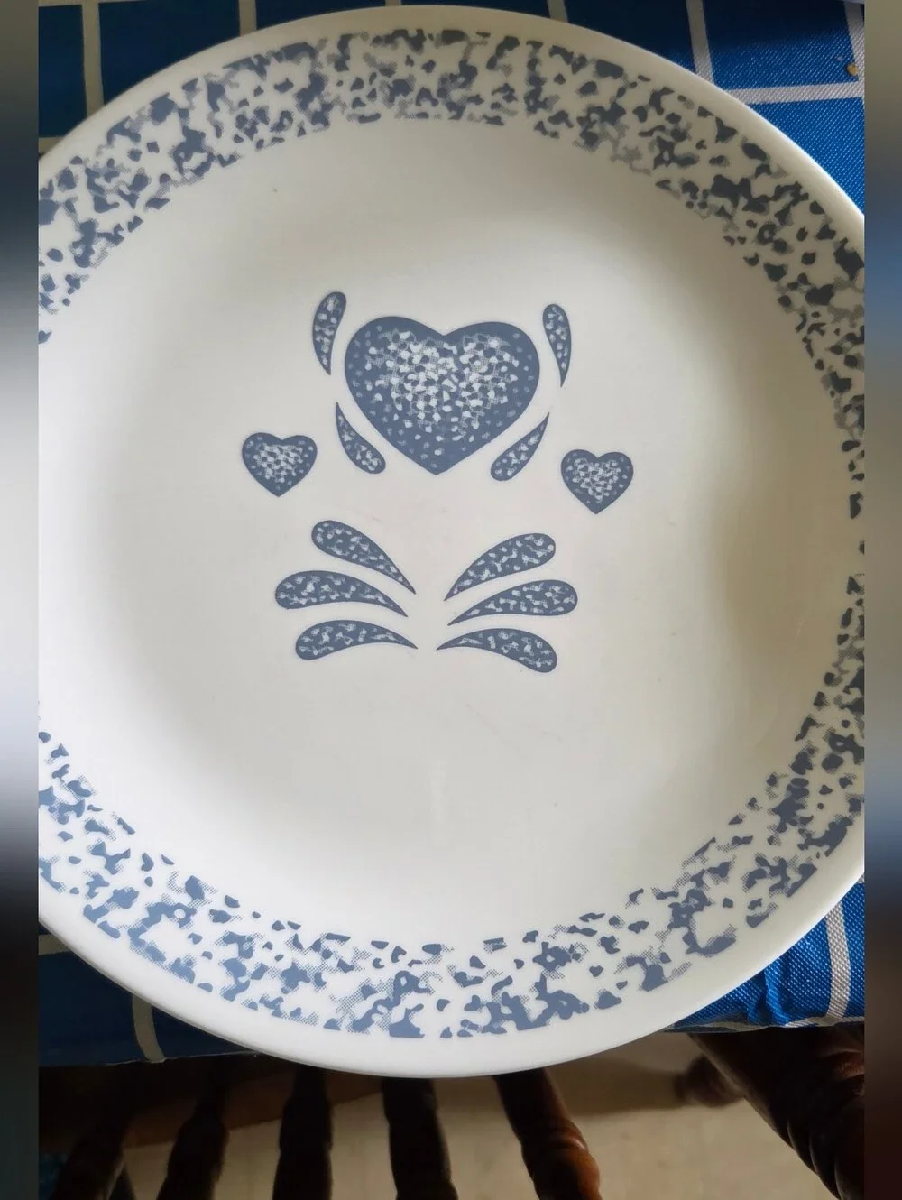 Corelle By Corning White Dinner Plate With Blue Spongeware Hearts